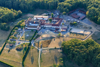 Kloster Liebfrauenberg aus Osten in Bad Bergzabern im Bundesland Rheinland-Pfalz, Deutschland