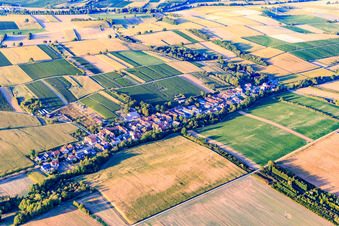 Vollmersweiler von Südwesten im Bundesland Rheinland-Pfalz, Deutschland