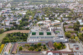 Justizvollzugsanstalt Frankfurt II im Ortsteil Preungesheim in Frankfurt am Main im Bundesland Hessen, Deutschland