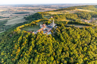 Basilique de Sion in Saxon-Sion im Bundesland Meurthe-et-Moselle, Frankreich von oben gesehen