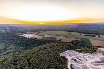 Aeroport Pont-Saint-Vincent im Bundesland Meurthe-et-Moselle, Frankreich von oben