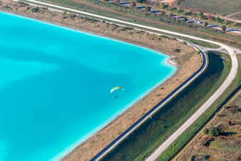 Schrägluftbild von Salinen in Rosières-aux-Salines im Bundesland Meurthe-et-Moselle, Frankreich