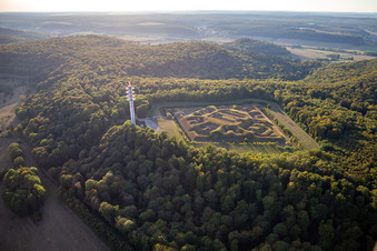 Luftbild von Fort de Bourlémont in Mont-lès-Neufchâteau im Bundesland Vosges, Frankreich