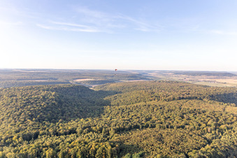 Luftaufnahme von Mont-lès-Neufchâteau im Bundesland Vosges, Frankreich