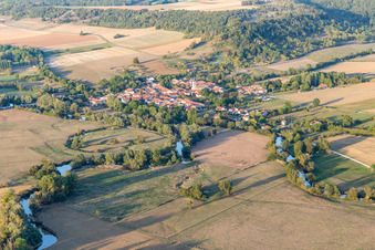 Luftbild von Maxey-sur-Meuse im Bundesland Vosges, Frankreich