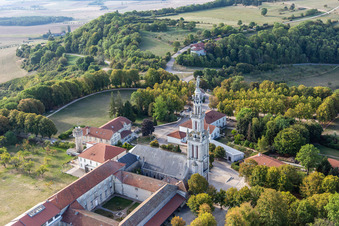 Basilique de Sion in Saxon-Sion im Bundesland Meurthe-et-Moselle, Frankreich aus der Luft