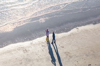 Drohnenaufname von Fanoe Bad Beach in Fanø im Bundesland Syddanmark, Dänemark