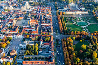 Stuttgarter / Schorndorfer Straße im Ortsteil Ludwigsburg-Mitte im Bundesland Baden-Württemberg, Deutschland