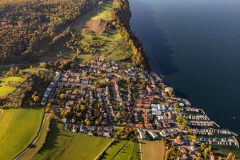 Marina - Hafenbereich am Ufer des Bodensee mit Bodenseewerft Wallhausen Sigmund Nissenbaum oHG und Martina Tauchschule Banholzer in Wallhausen in Konstanz im Bundesland Baden-Württemberg, Deutschland