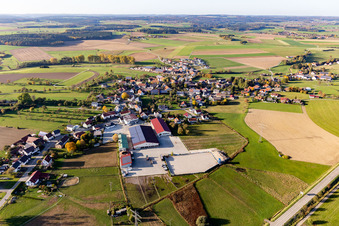 Luftbild von Dorfansicht von Süden mit Karl Schmid im Ortsteil Boll in Sauldorf im Bundesland Baden-Württemberg, Deutschland