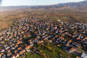Luftbild von Ortsteil Windschläg in Offenburg im Bundesland Baden-Württemberg, Deutschland