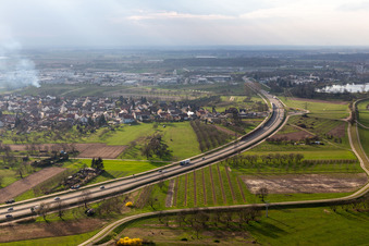 Luftbild von B33 im Ortsteil Elgersweier in Offenburg im Bundesland Baden-Württemberg, Deutschland