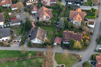 Schrägluftbild von Im Ries im Ortsteil Fessenbach in Offenburg im Bundesland Baden-Württemberg, Deutschland