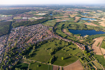 Jockgrim im Bundesland Rheinland-Pfalz, Deutschland aus der Luft
