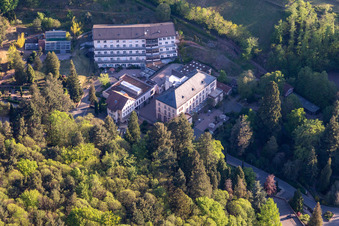 Gelände des Tagungshauses ZEN Südpfalz (ZEN Meditation Landau, Neustadt, Speyer) in Gleisweiler im Bundesland Rheinland-Pfalz, Deutschland
