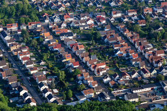 Schrägluftbild von Kandel im Bundesland Rheinland-Pfalz, Deutschland