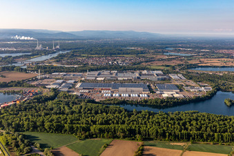Daimler Automobilwerk Wörth in Wörth am Rhein im Bundesland Rheinland-Pfalz, Deutschland