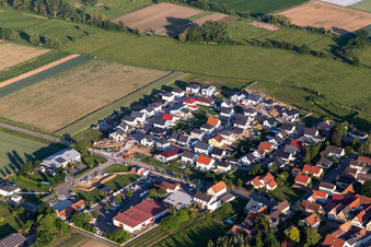 Luftbild von Altdorf im Bundesland Rheinland-Pfalz, Deutschland