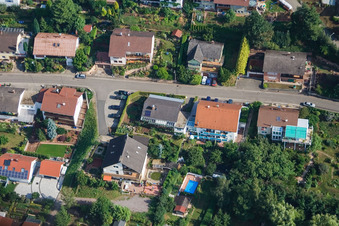 Luftbild von Am Wingertsberg von Süden im Ortsteil Gräfenhausen in Annweiler am Trifels im Bundesland Rheinland-Pfalz, Deutschland
