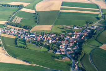 Crœttwiller im Bundesland Bas-Rhin, Frankreich von oben
