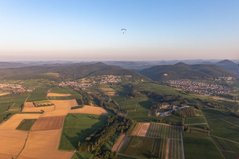 Ortsteil Gleiszellen in Gleiszellen-Gleishorbach im Bundesland Rheinland-Pfalz, Deutschland aus der Luft
