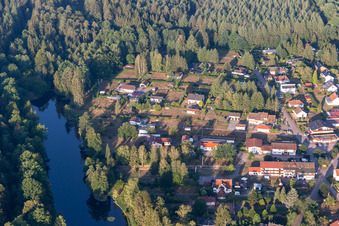 Luftbild von Am Sägmühlweiher von Osten in Ludwigswinkel im Bundesland Rheinland-Pfalz, Deutschland
