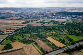 Autobahnausfahrt A81 im Ortsteil Gültstein in Herrenberg im Bundesland Baden-Württemberg, Deutschland