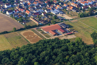 Reiterhof am Altbach im Ortsteil Minderslachen in Kandel im Bundesland Rheinland-Pfalz, Deutschland