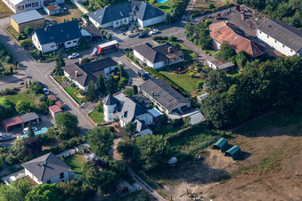 Industriestraße in Rheinzabern im Bundesland Rheinland-Pfalz, Deutschland