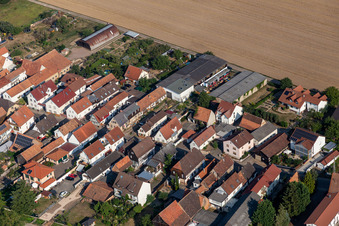 Saarstr in Kandel im Bundesland Rheinland-Pfalz, Deutschland aus der Drohnenperspektive