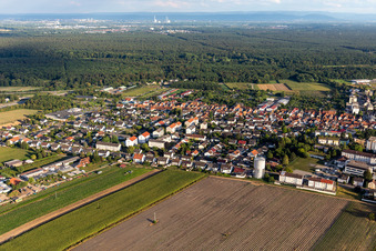 Wrapped Water-Tower in Kandel im Bundesland Rheinland-Pfalz, Deutschland