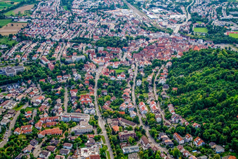 Hildrizhauser Straße von Osten in Herrenberg im Bundesland Baden-Württemberg, Deutschland