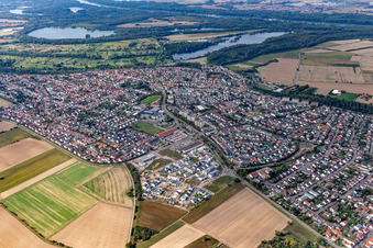 Ortsteil Hochstetten in Linkenheim-Hochstetten im Bundesland Baden-Württemberg, Deutschland vom Flugzeug aus