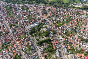Ev. Kirche Linkenheim in Linkenheim-Hochstetten im Bundesland Baden-Württemberg, Deutschland