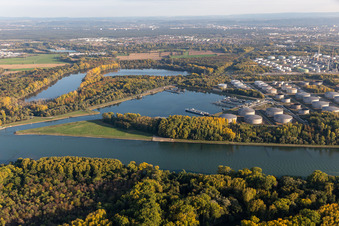 Hafenspitze des Ölhafen Karlsruhe im Ortsteil Knielingen im Bundesland Baden-Württemberg, Deutschland