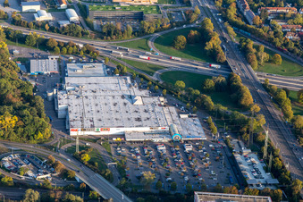 Durlachcenter mit Real und Saturn zwischen Weinweg und Durlacher Allee in Karlsruhe im Ortsteil Rintheim im Bundesland Baden-Württemberg, Deutschland