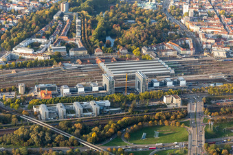 Luftbild von Baustelle zum Neubau eines Büro- und Geschäftshauses an der Schwarzwaldstraße in Karlsruhe im Ortsteil Südweststadt im Bundesland Baden-Württemberg, Deutschland