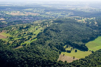 Naturschutzgebiet Kettelbachtal im Ortsteil Obernhausen in Birkenfeld im Bundesland Baden-Württemberg, Deutschland aus der Luft betrachtet