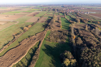 Billigheimer Bruch, Erlenbachtal zwischen Barbelroth, Hergersweiler und Winden im Ortsteil Mühlhofen in Billigheim-Ingenheim im Bundesland Rheinland-Pfalz, Deutschland von einer Drohne aus
