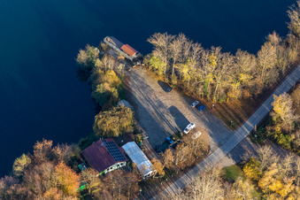 Anglerheim am Altrhein in Neupotz im Bundesland Rheinland-Pfalz, Deutschland von oben