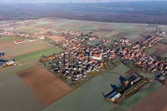 Schleithal im Bundesland Bas-Rhin, Frankreich von der Drohne aus gesehen