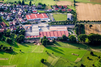 Stupferich, Vogelsitze GmbH, Kleinsteinbacherstraße 44 in Karlsruhe im Bundesland Baden-Württemberg, Deutschland von oben