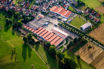 Stupferich, Vogelsitze GmbH, Kleinsteinbacherstraße 44 in Karlsruhe im Bundesland Baden-Württemberg, Deutschland aus der Luft betrachtet