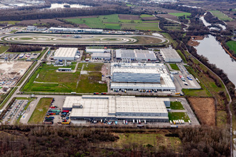 Gewerbegebiet Oberwald mit  Netto-Logistik-Center, Pfälzer Erfrischungsgetränke GmbH in Wörth am Rhein im Bundesland Rheinland-Pfalz, Deutschland