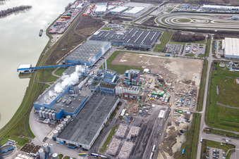 Neubau des Gas- Wasserstoff- Kraftwerks der Papierfabrik Palm GmbH & Co. KG im Ortsteil Industriegebiet Wörth-Oberwald in Wörth am Rhein im Bundesland Rheinland-Pfalz, Deutschland aus der Luft betrachtet