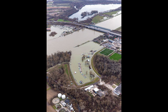 Luftbild von Hafen Maximiliansau bei Hochwasser in Wörth am Rhein im Bundesland Rheinland-Pfalz, Deutschland
