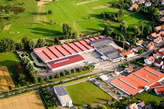 Stupferich, Vogelsitze GmbH, Kleinsteinbacherstraße 44 in Karlsruhe im Bundesland Baden-Württemberg, Deutschland aus der Luft