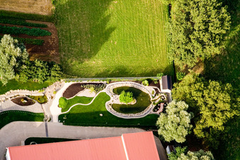 Stupferich, Vogelsitze GmbH, Kleinsteinbacherstraße 44 in Karlsruhe im Bundesland Baden-Württemberg, Deutschland aus der Luft betrachtet