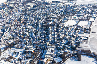 Winterluftbild im Schnee von Bad Bergzabern S im Bundesland Rheinland-Pfalz, Deutschland
