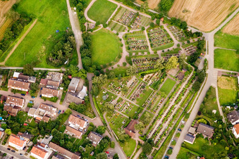 Langensteinbach, Friedhof in Karlsbad im Bundesland Baden-Württemberg, Deutschland